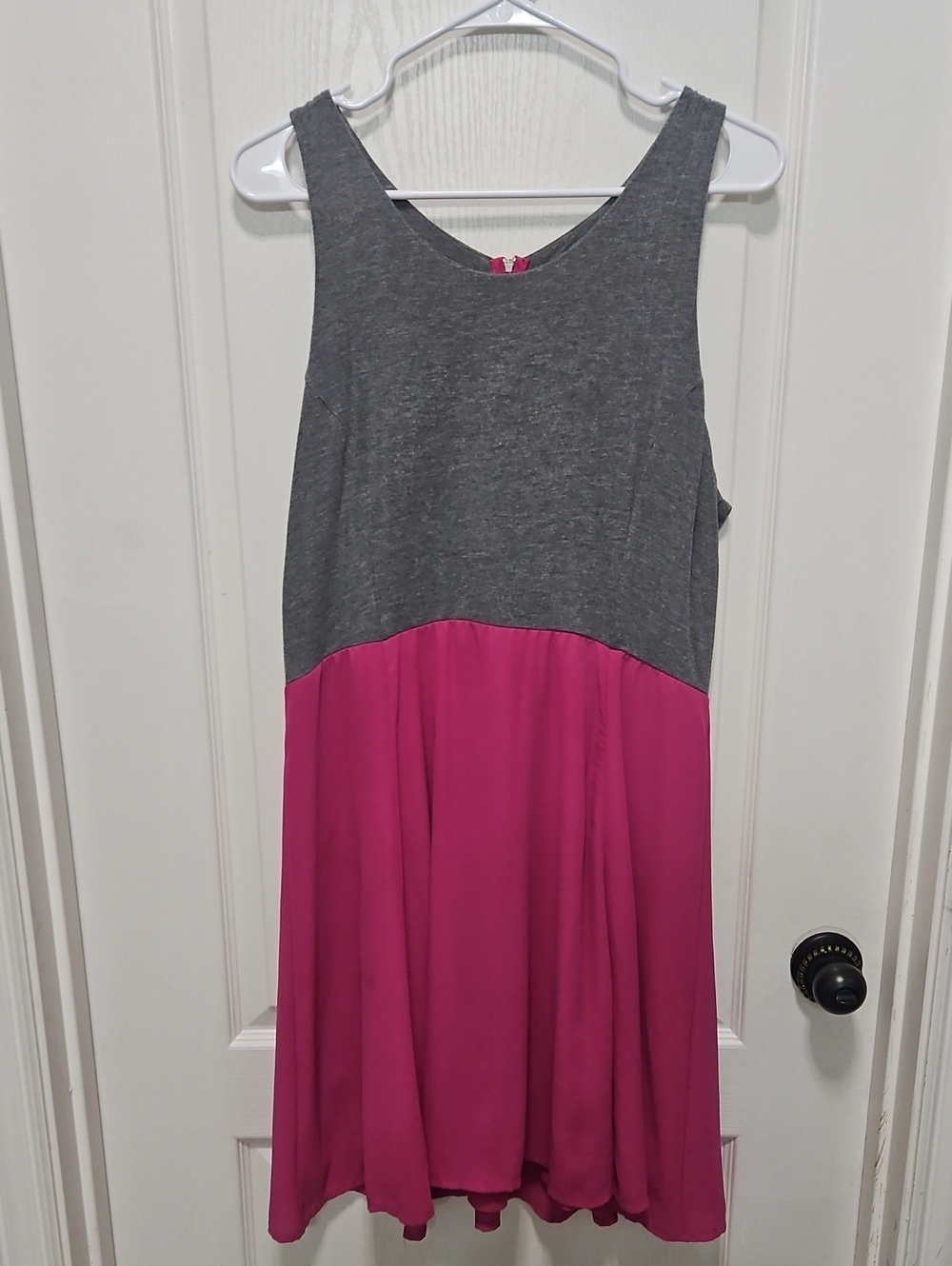 Apt. 9 Gray and Hot Pink Sleeveless Colorblock Dress